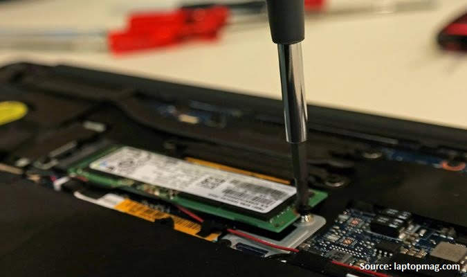 Крепление SSD m2 dell Laptop. Впаянная Оперативная память на ноутбуке. Установка MSATA SSD В компьютер. Не видит установленный ssd